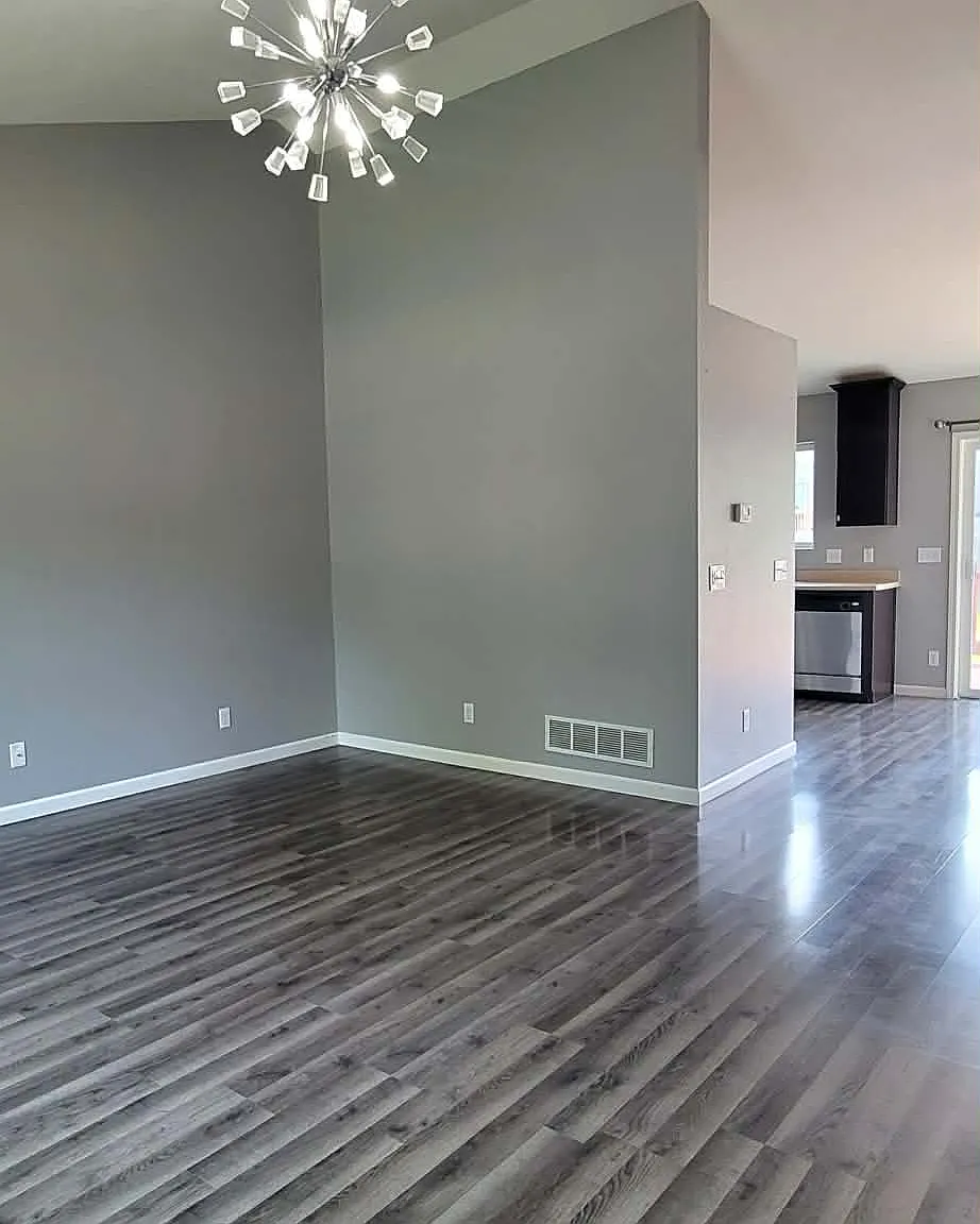 4 bed, 1558 sqft, $2,299 — Photo 4