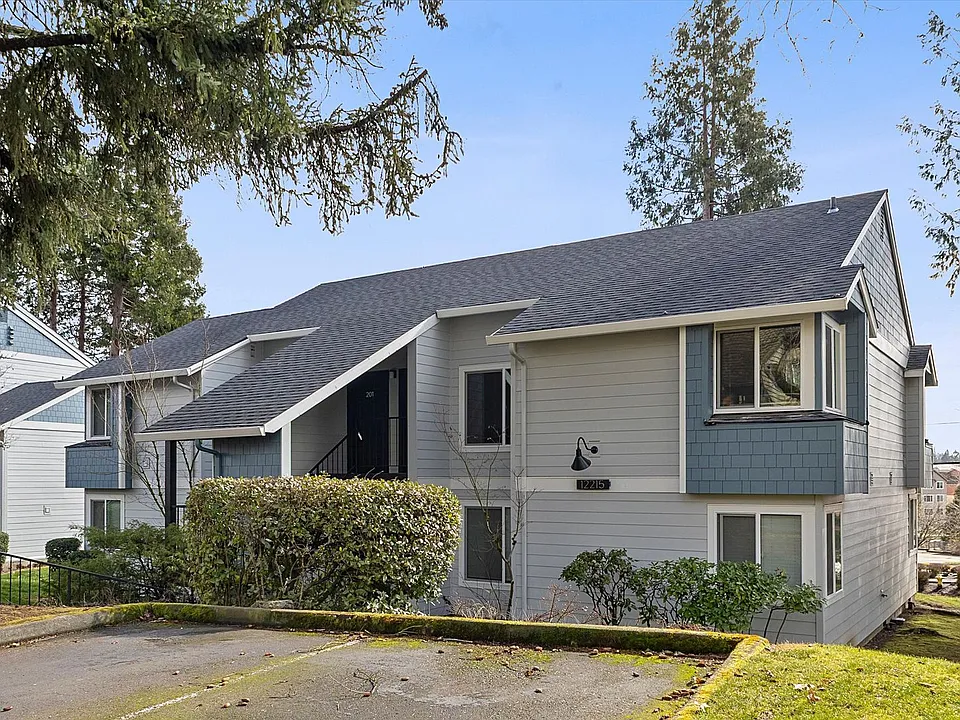 CEDAR MILL VILLAGE APARTMENTS