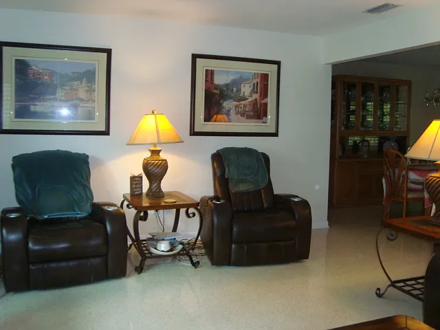 1 Eastwood Ln — Photo 6