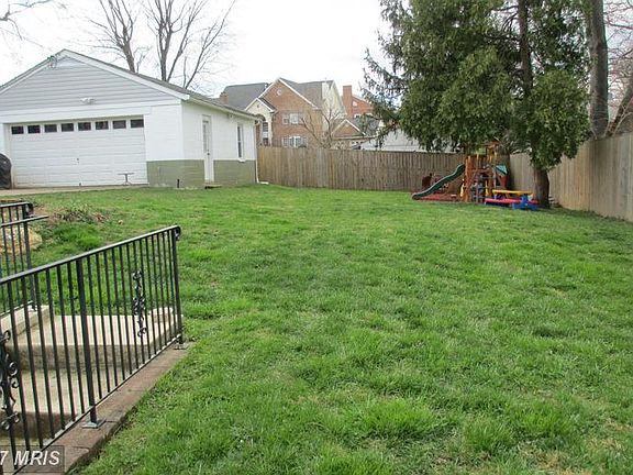 4th image of 3924 Tedrich Blvd
