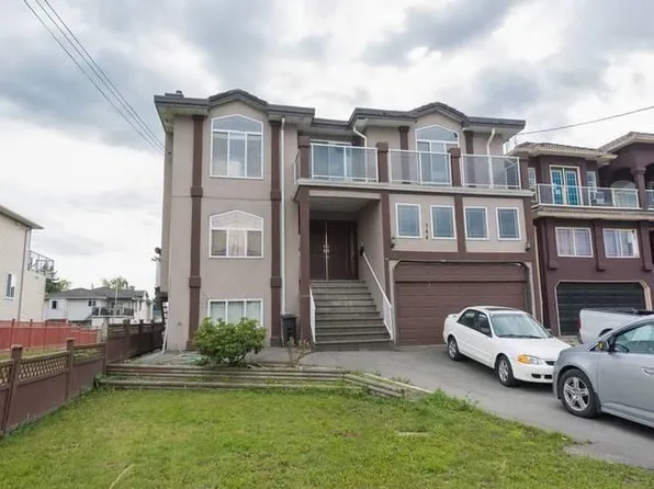 344 Johnston St, New Westminster, BC V3M 5H5