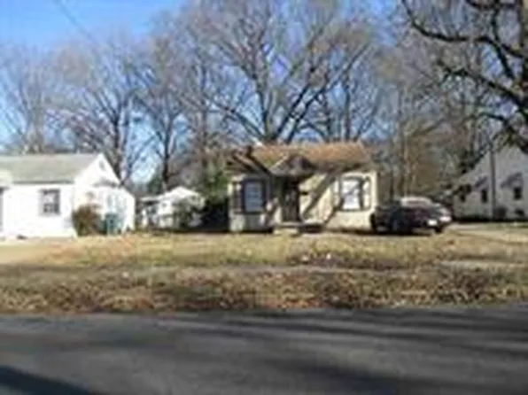 1612 Robin Hood Ln, Memphis, TN 38111
