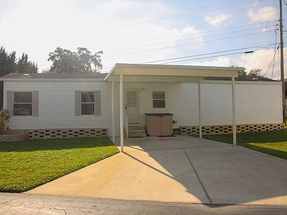 5th image of 879 W Colonial Cir
