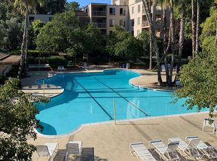 340 N Civic Dr APT 204, Walnut Creek, CA 94596