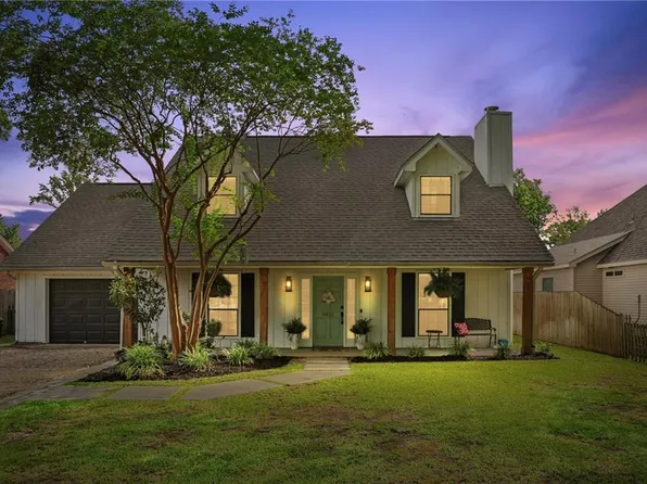 3921 Monroe St, Mandeville, LA 70448