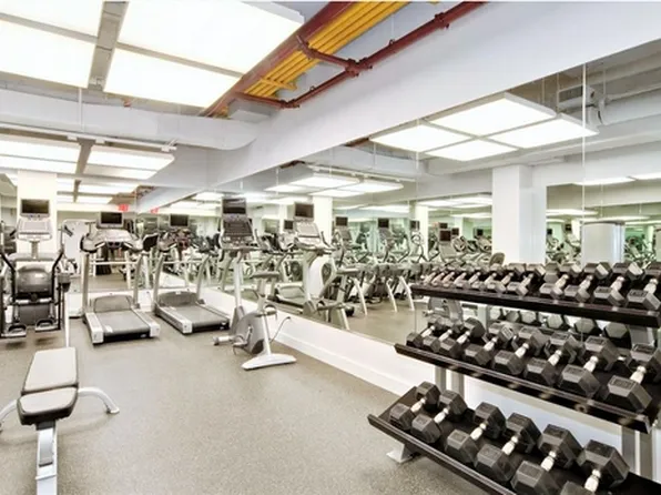 85 East End Avenue image 9 of 19