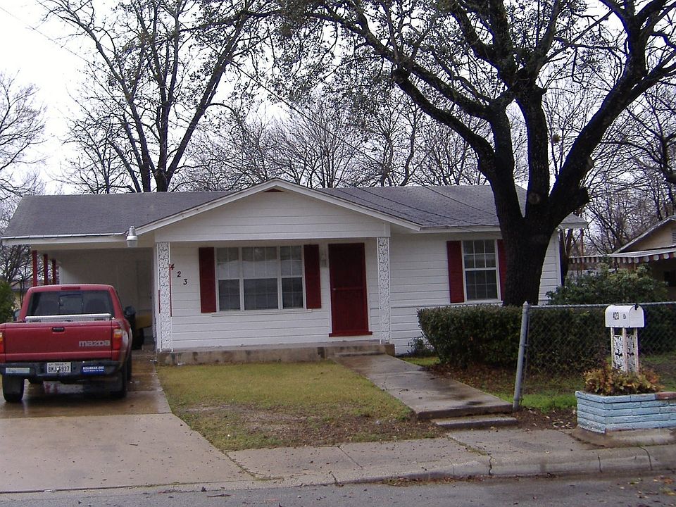 1st image of 423 Dorie St