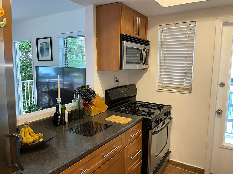 1021 Michigan Ave #7 — Photo 24