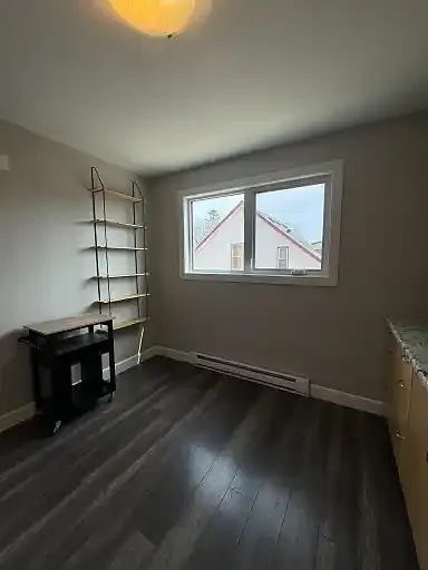 1 bed, 1.0 bath, $1,025 — Photo 2