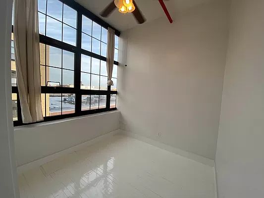 4th image of 248 McKibben St #13FP