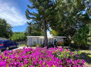 633 5th Pl SW, Vero Beach, FL 32962