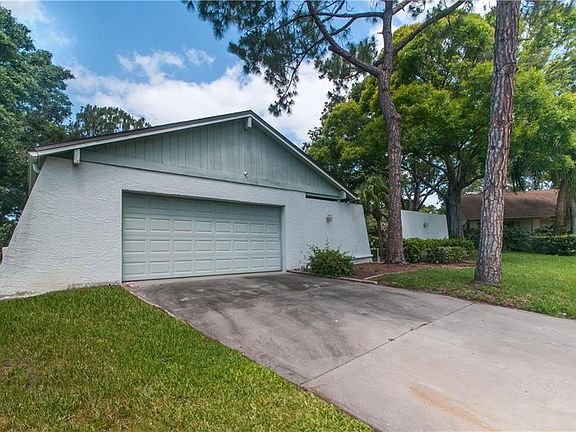 2nd image of 1544 Huntington Ct