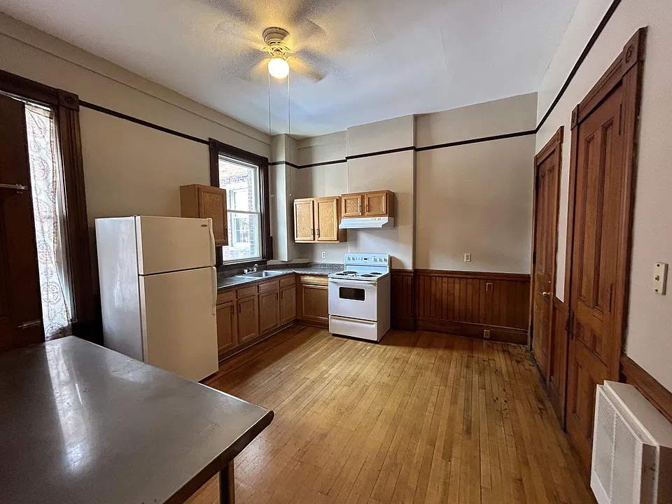 3 Irving St #1