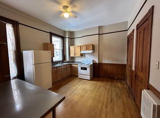 3 Irving St APT 1, Worcester, MA 01609