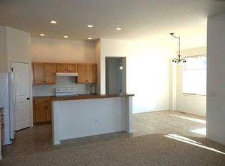 337 7th St NW, Strasburg, OH