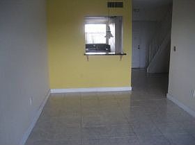 3rd image of 9375 Fountainbleau Blvd APT L405