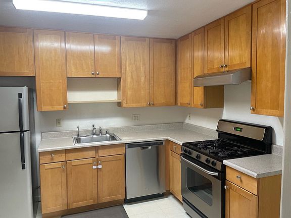 4th image of 14281 New Jersey Ave