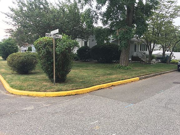 Corner of Wessie and NY Ave