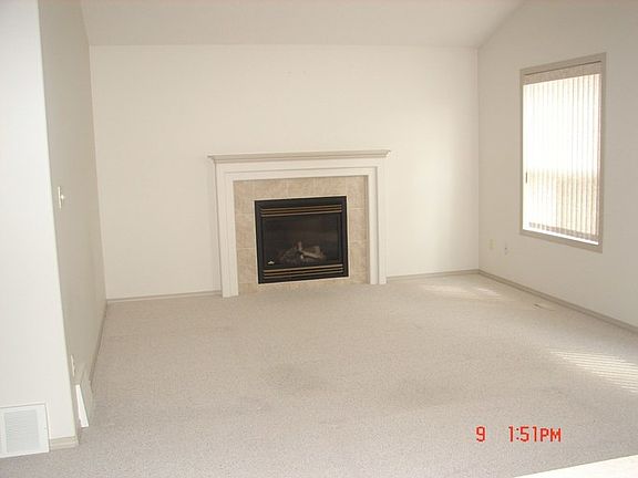 3rd image of 3211 28th Ave NW