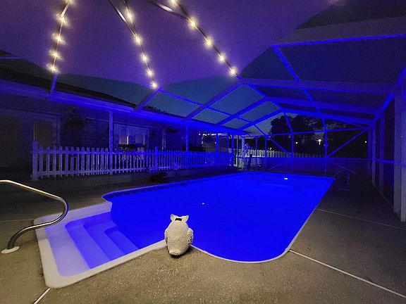 Screened Pool Deck