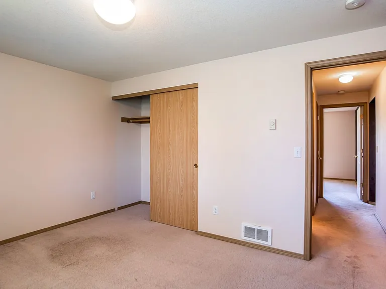 2217 SW Lava Ct — Photo 15