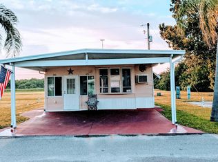 3911 Honolulu Dr, Ruskin, FL 33570