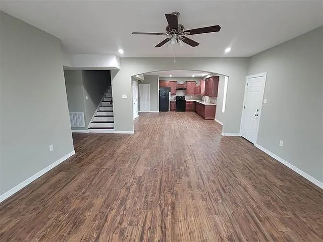 4 bed, 3.5 bath, 2443 sqft, $2,750 — Photo 4