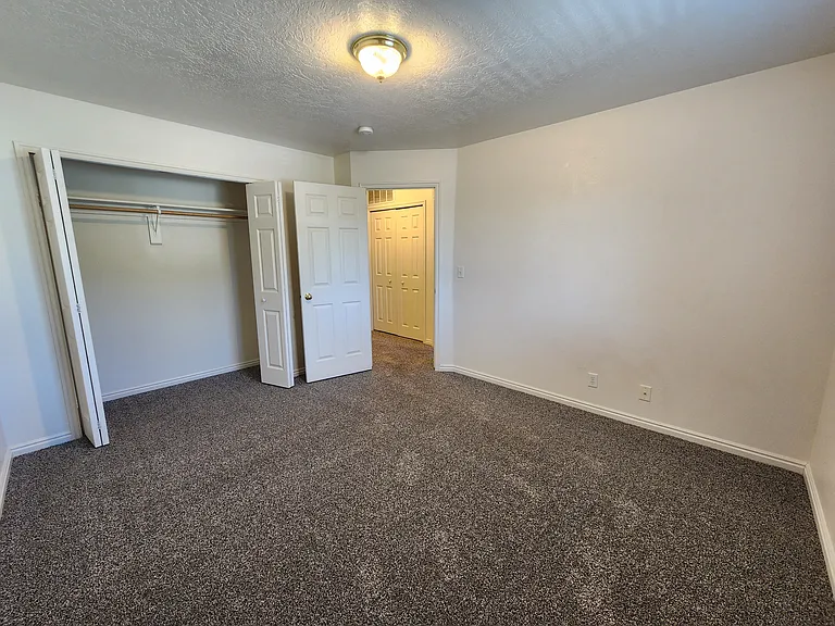 163 Center St Unit 110 - 5_08152025
