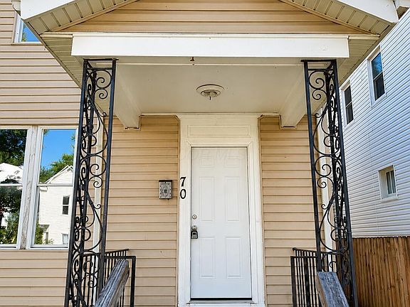 3rd image of 70 N Warren Ave