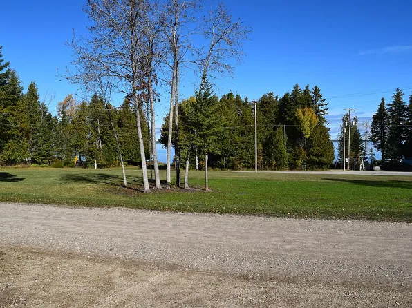 1107 Musinigon St, Mackinaw City, MI 49701