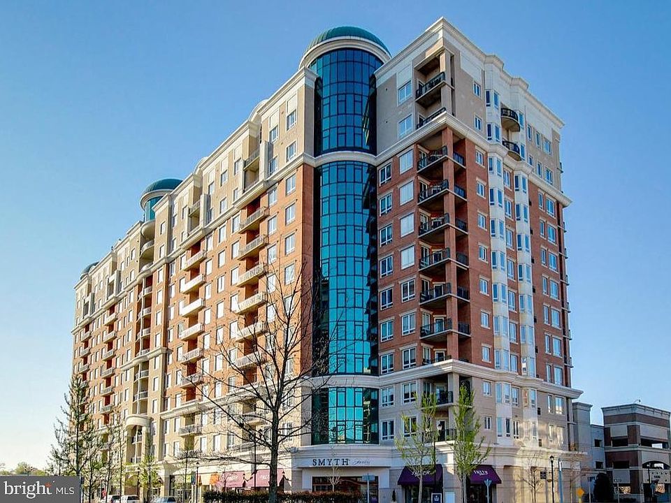 1st image of 1915 Towne Centre Blvd Unit 915