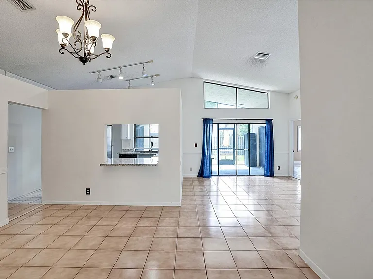 3151 NW 107th Dr — Photo 5