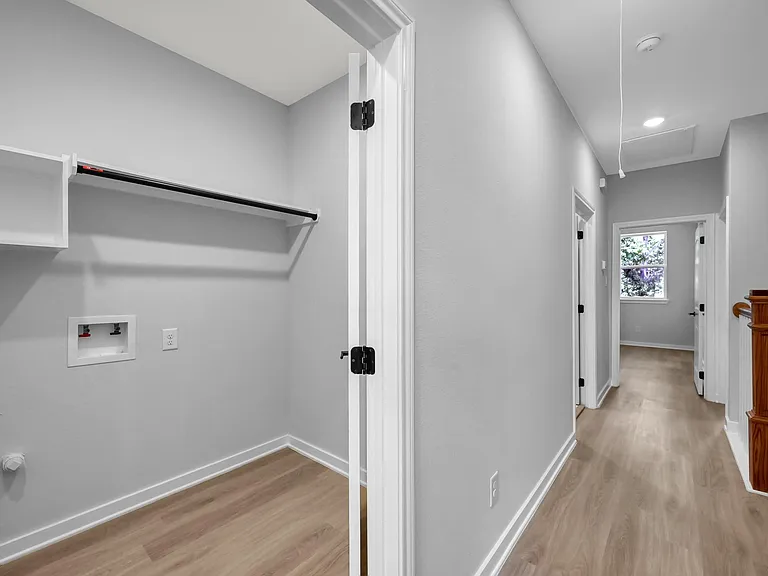 14833 Spica Ct — Photo 20