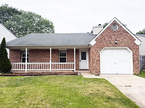 1729 Pebble Pl Photo 1