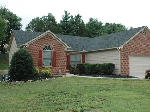 2nd image of 8112 Meadowood Ln #2