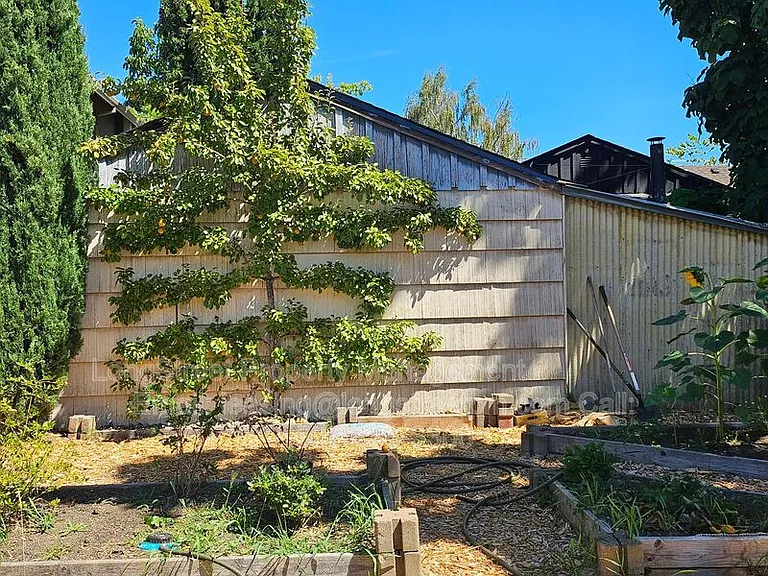 7036 N Concord Ave — Photo 33