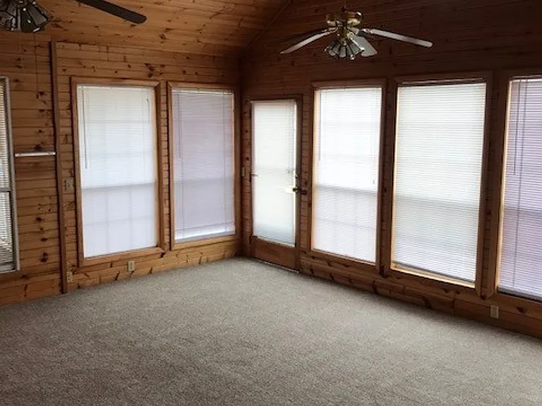 513 Laws Dr — Photo 12