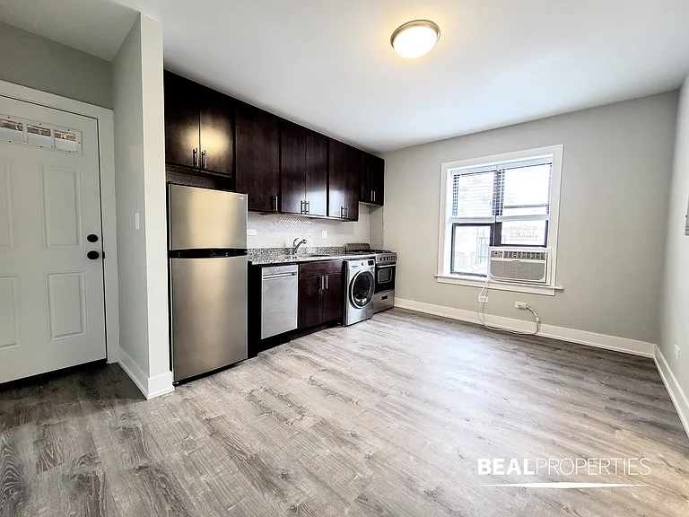 427 West Belden — Photo 45