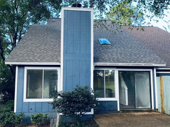 103 Golf Ct, Dothan, AL 36301