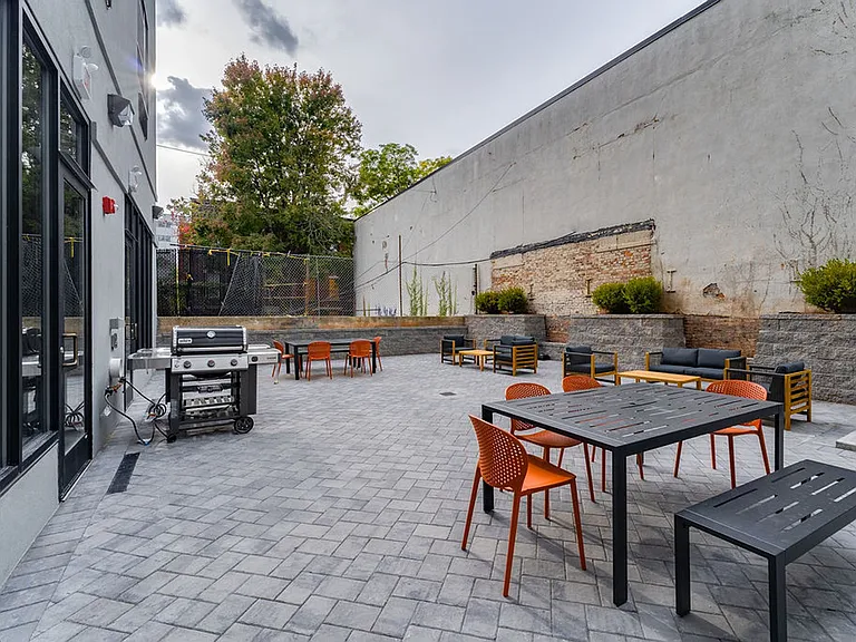 253 Academy — Photo 21