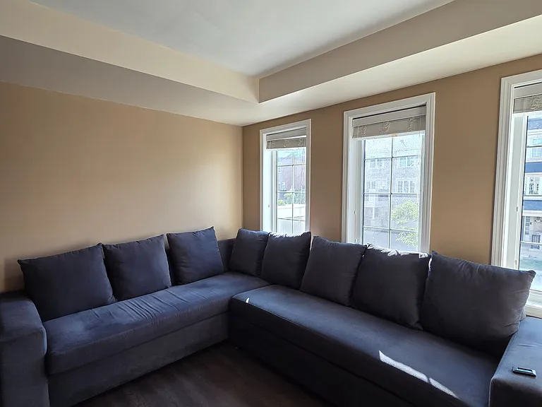 282 Jemima Dr E — Photo 7