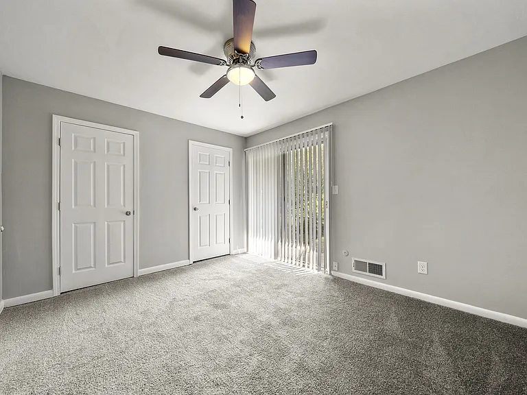 Georgian Oaks Apartments 2 — Photo 14