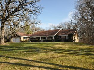 10460 Oak Ridge Rd, Marengo, IL 60152