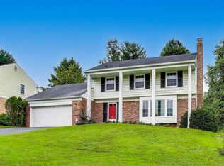 8709 Sleepy Hollow Ln, Potomac, MD 20854
