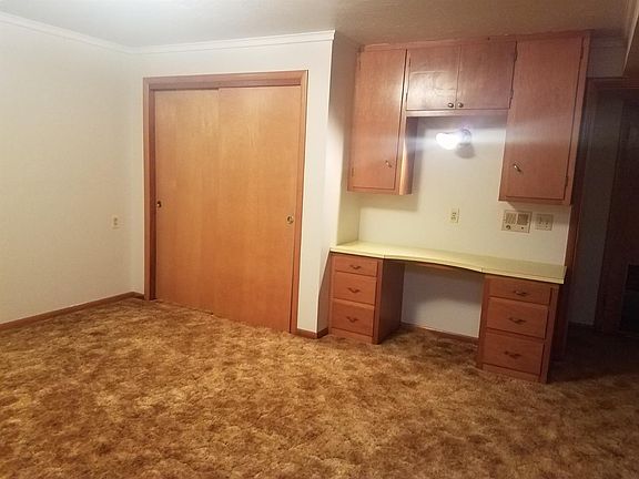 3rd image of 1710 N Roosevelt Ave