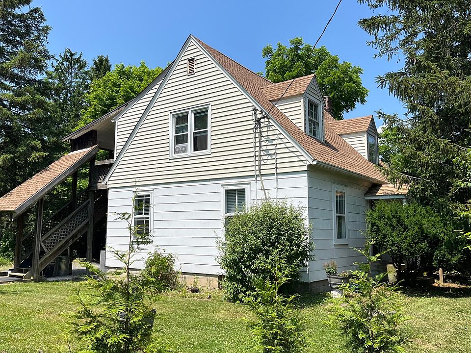 1st image of 108 Main St #1