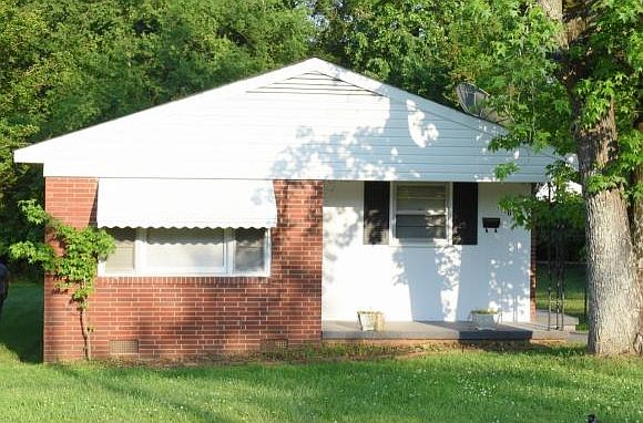 1st image of 615 Holly St