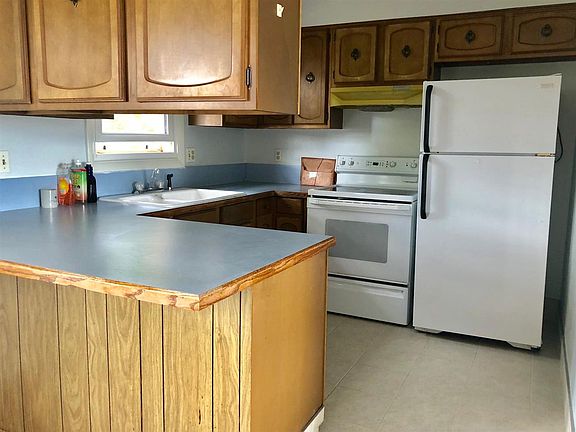 3rd image of 1501 E Bill Nye Ave