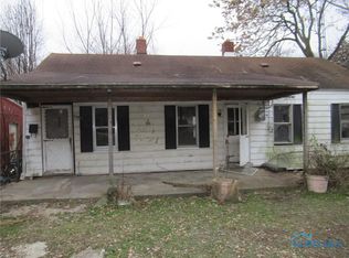 1041 Fink St, Oregon, OH 43616