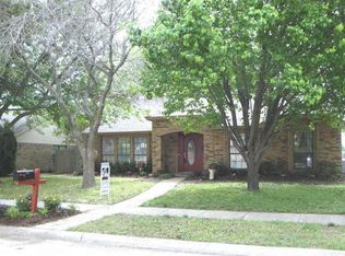 254 E Ridgegate Dr, Garland, TX 75040